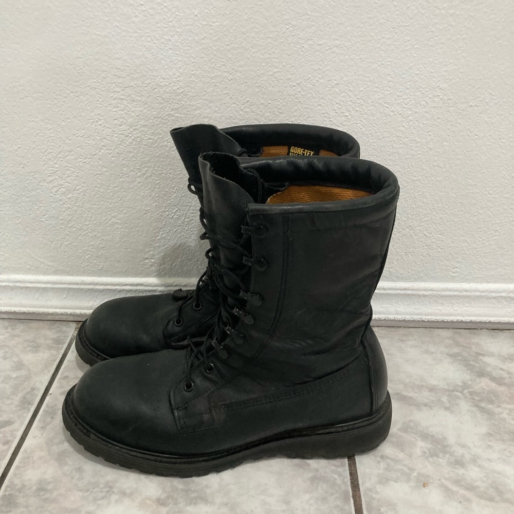 Boots - Picture 2 of 6